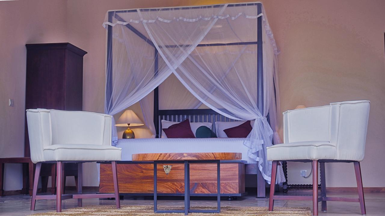 Kings Pavilion Luxury Hotel Канди Экстерьер фото