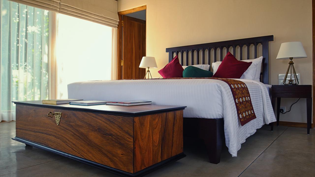Kings Pavilion Luxury Hotel Канди Экстерьер фото