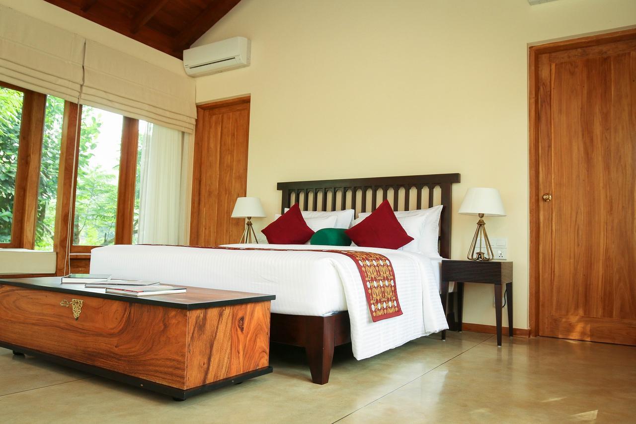 Kings Pavilion Luxury Hotel Канди Экстерьер фото