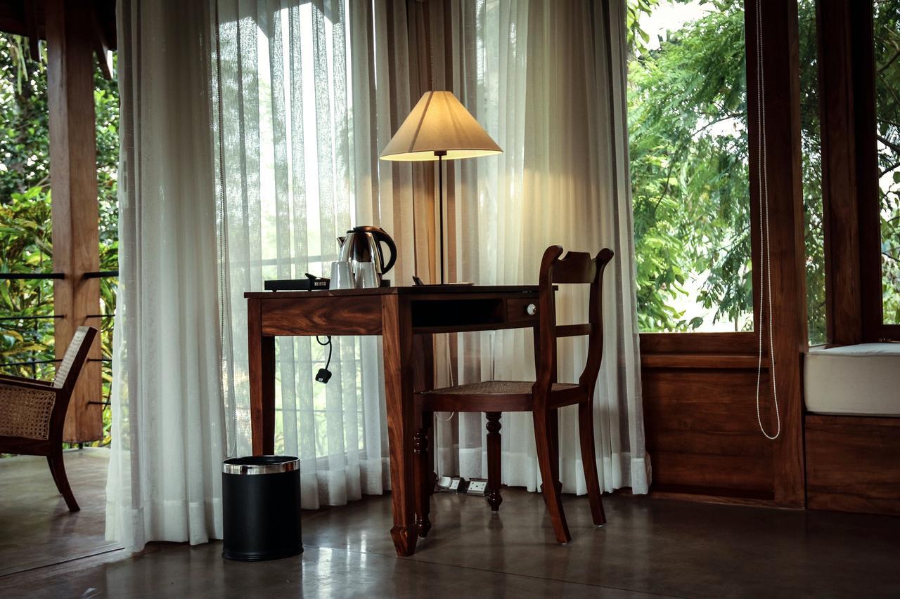 Kings Pavilion Luxury Hotel Канди Экстерьер фото